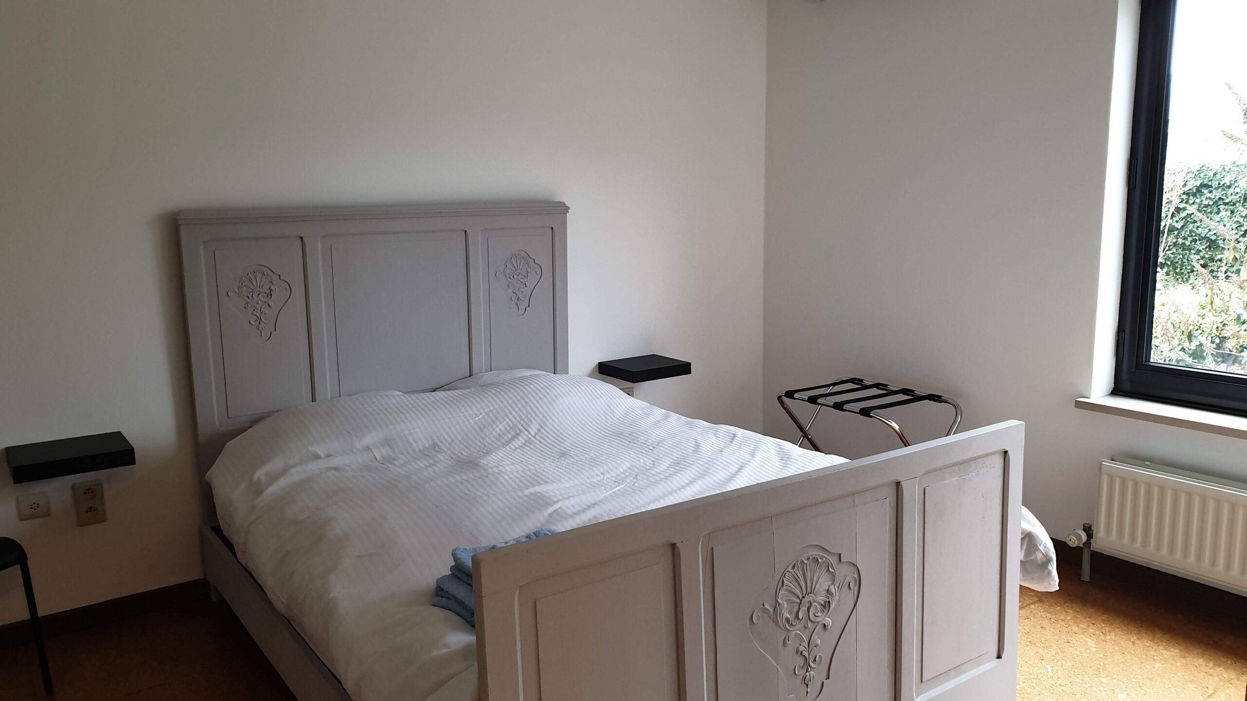 Kamer op gelijkvloers met matras1m40